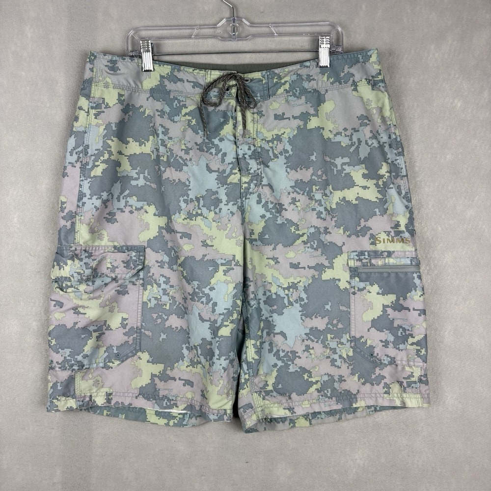 Simms Board Shorts Men’s XL Gray Blue Digital Camo Performance Fishing Outdoors